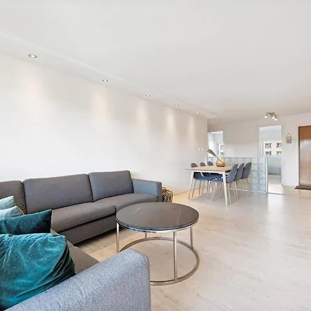Maison *