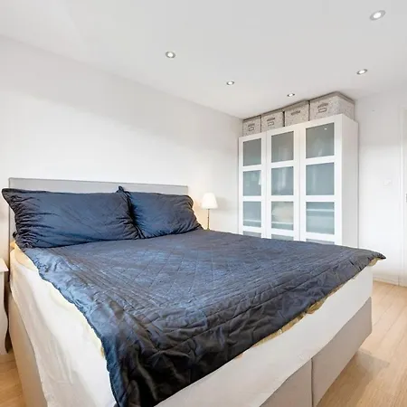 Maison *